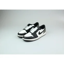 1 Low OG 'Mocha'