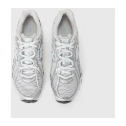 740 Sneaker