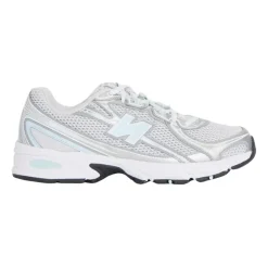 740 Sneaker