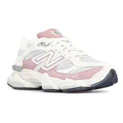 9060 Sneakers