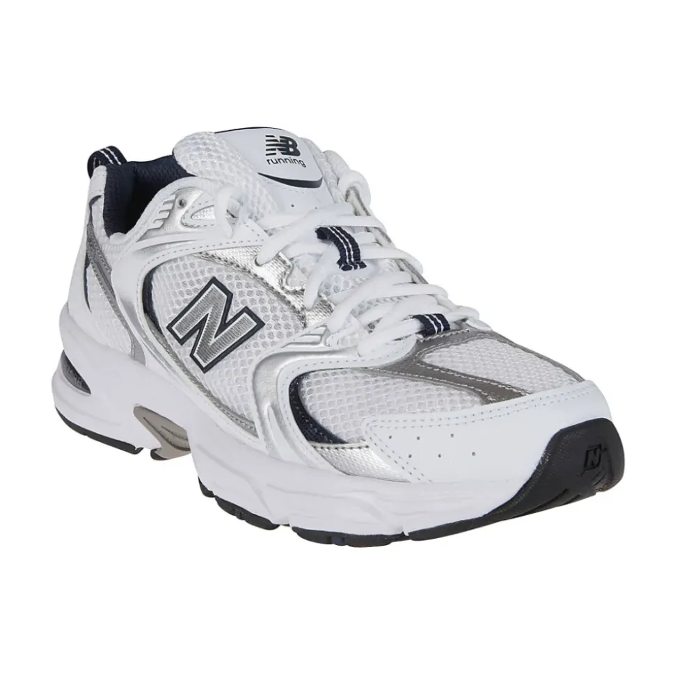 530 Sneakers
