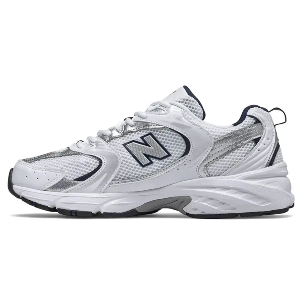 530 Sneakers