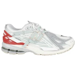 1906A Sneaker