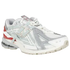 1906A Sneaker