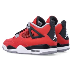 Air Jordan 4 Toro Bravo