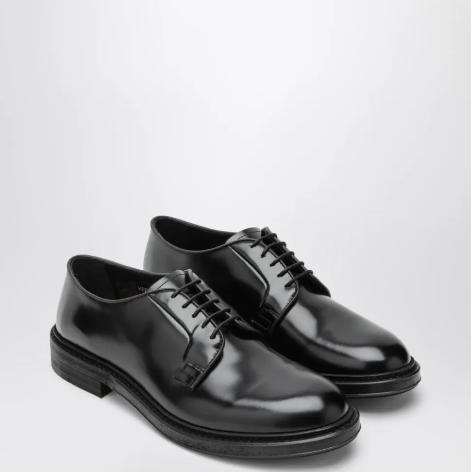 Allacciata Flat Shoe
