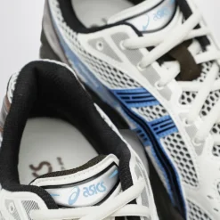 Asics Sneakers