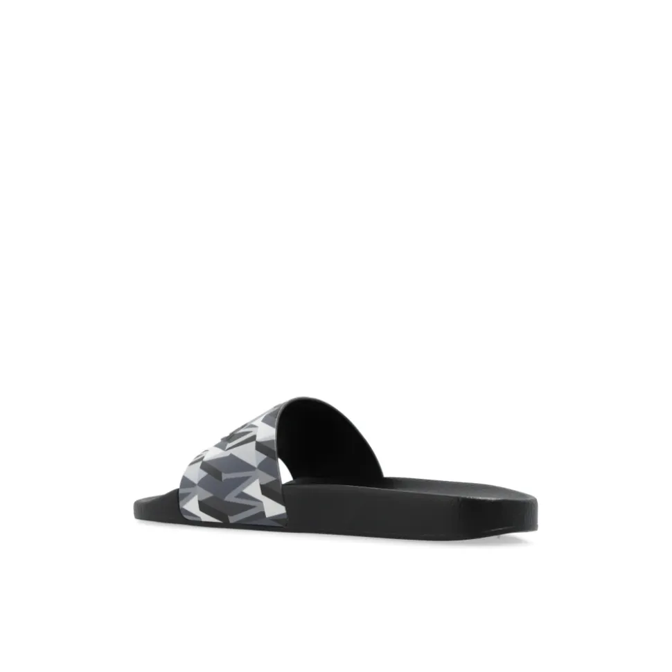 Basile rubberen slides