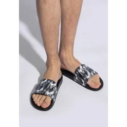 Basile rubberen slides