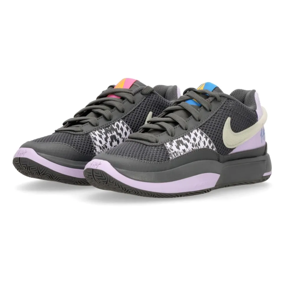 Basketbalschoen met persoonlijke touch
