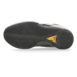 Basketbalschoen met persoonlijke touch