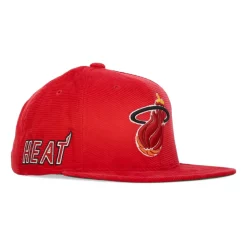 Caps