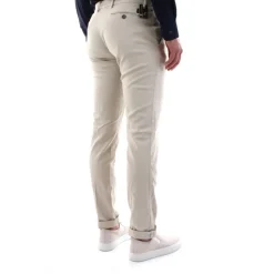 Chinos