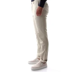 Chinos