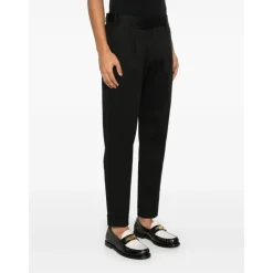 Chinos