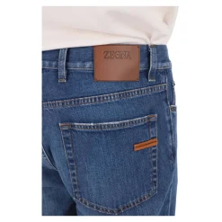 City Straight Jeans