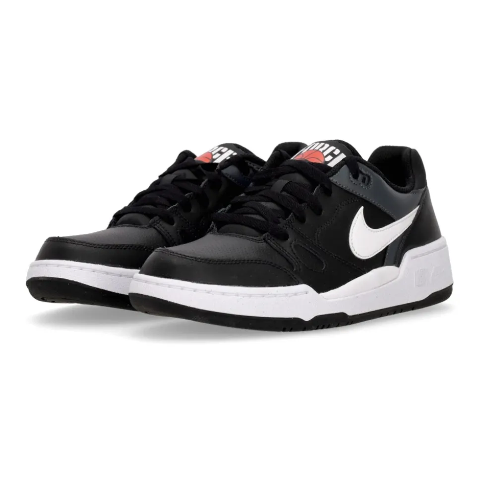 Classic Low Top Sneaker