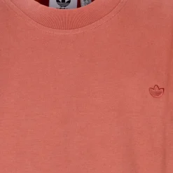 Contempo Tee Magic Earth T-Shirt