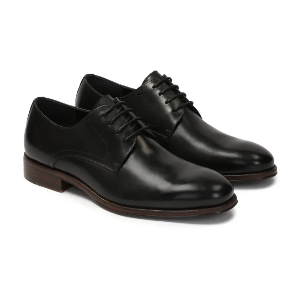 Elegante zwarte herenschoenen voor pak