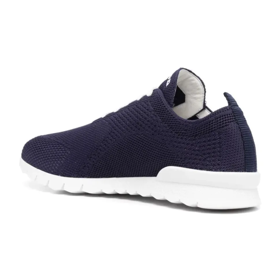 FIT Sneakers
