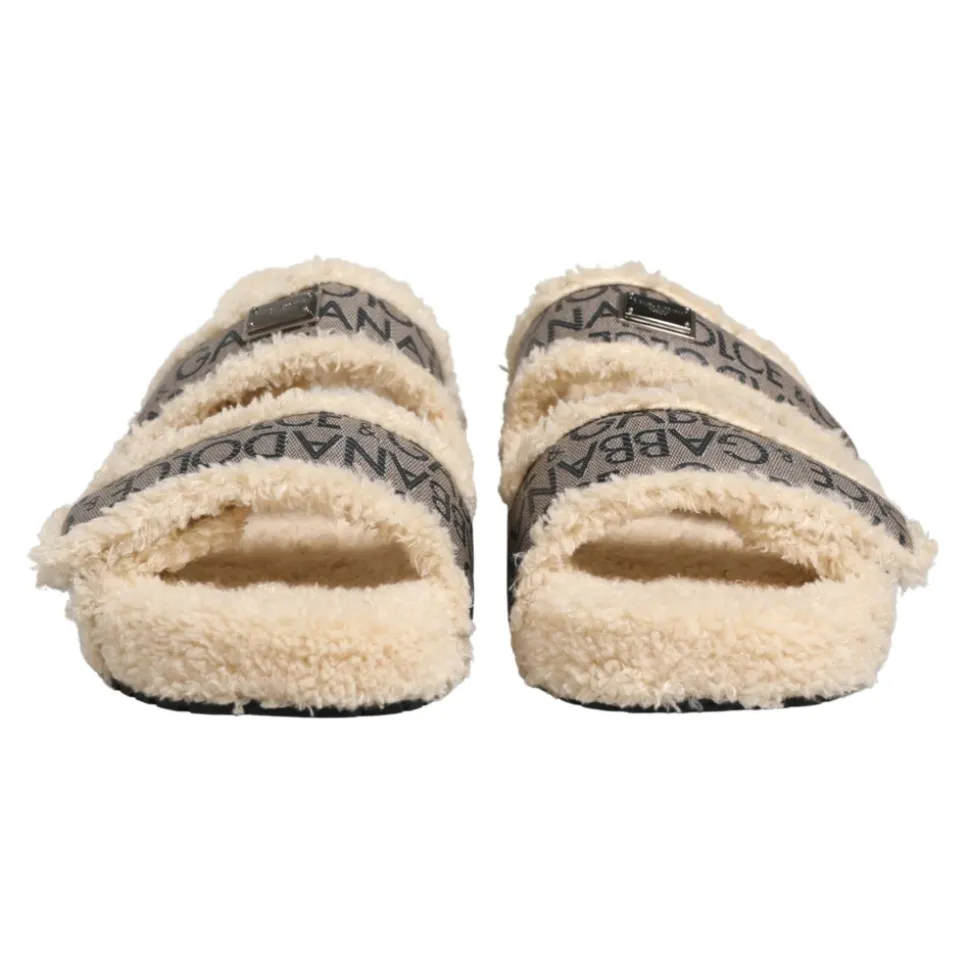 Flats Sandalen