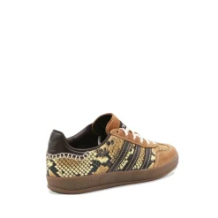 Gazelle Indoor