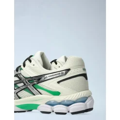 Gel-Cumulus 16 Sneakers
