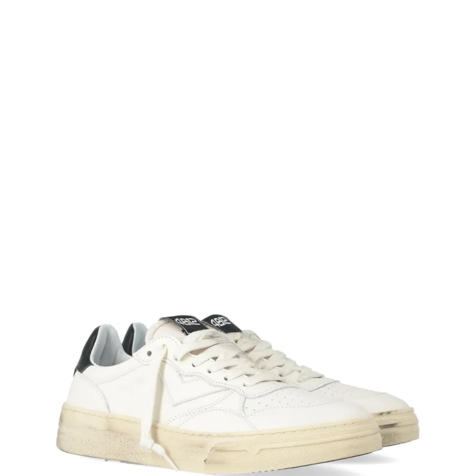 Hyper-U3001 Sneaker