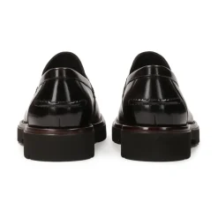 Instap halfschoenen op een dikke zool