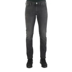 J06 Slim-fit Jeans