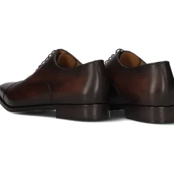 Klassieke bruine herenschoenen