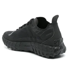 La 001A Sneakers