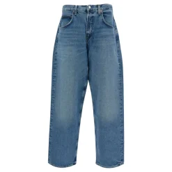 Loose-fit Jeans