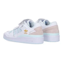 Low Cloud Witte Sneakers