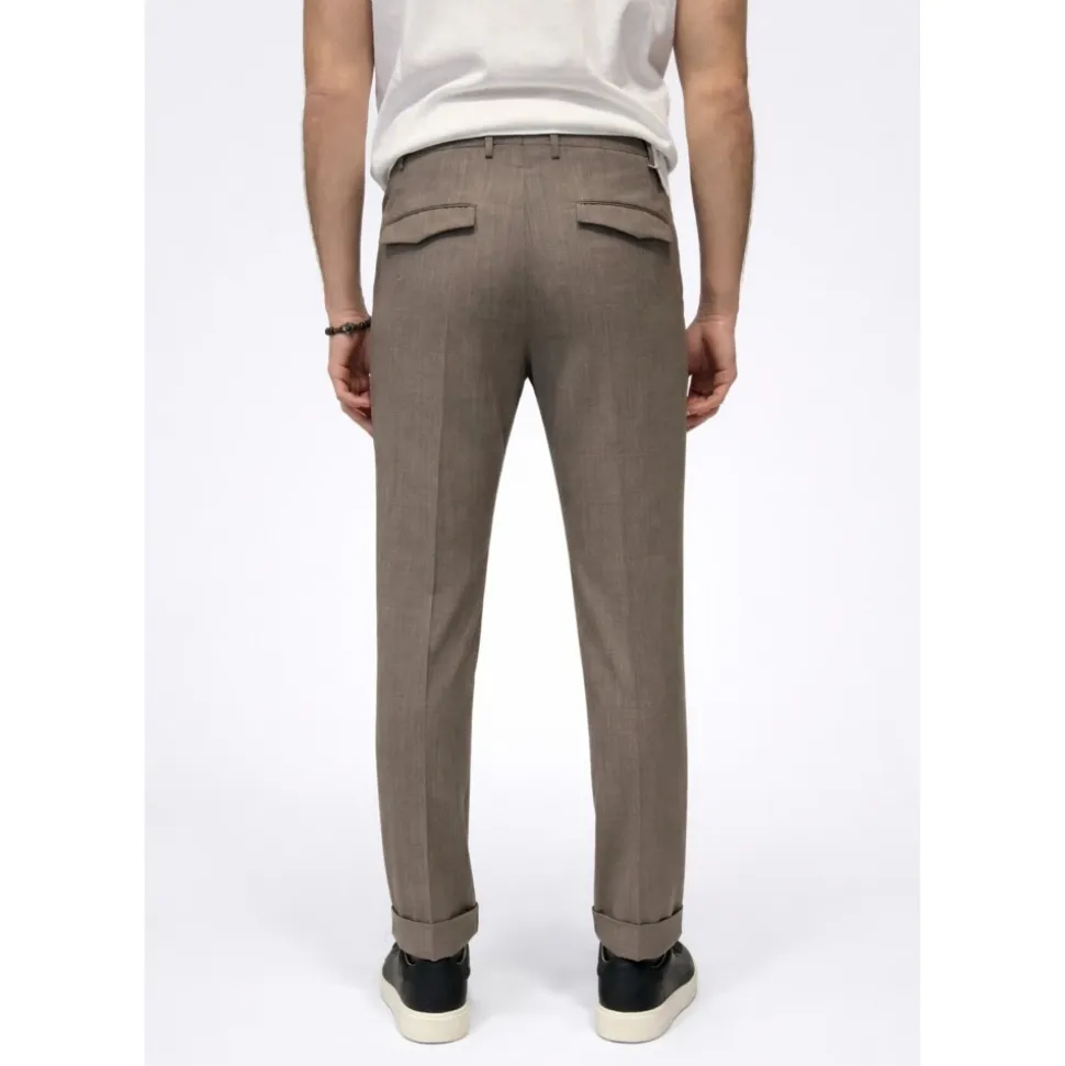 Master Chinos