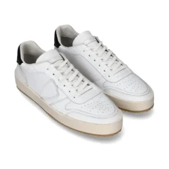 Nice Lage Sneakers