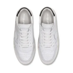 Nice Lage Sneakers
