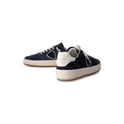 Nice Tennis Sneakers