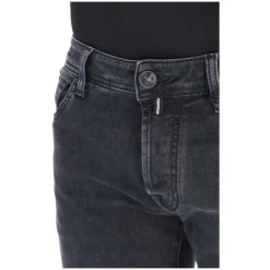 Nick Jeans