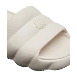 Offwhite Zomerslippers in Quilted Stijl