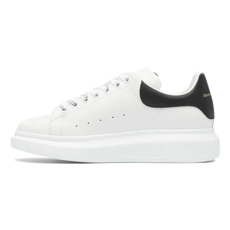 Oversized Sneaker