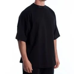 Oversized T-shirt met glitterlogo en opstaande kraag