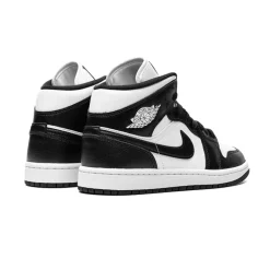 Panda Mid Sneakers
