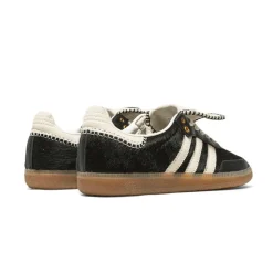 Pony Tonal Samba Core Zwart