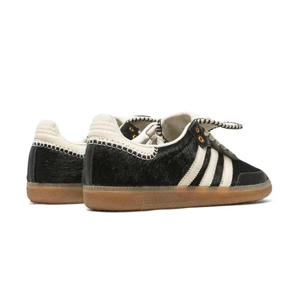 Pony Tonal Samba Core Zwart