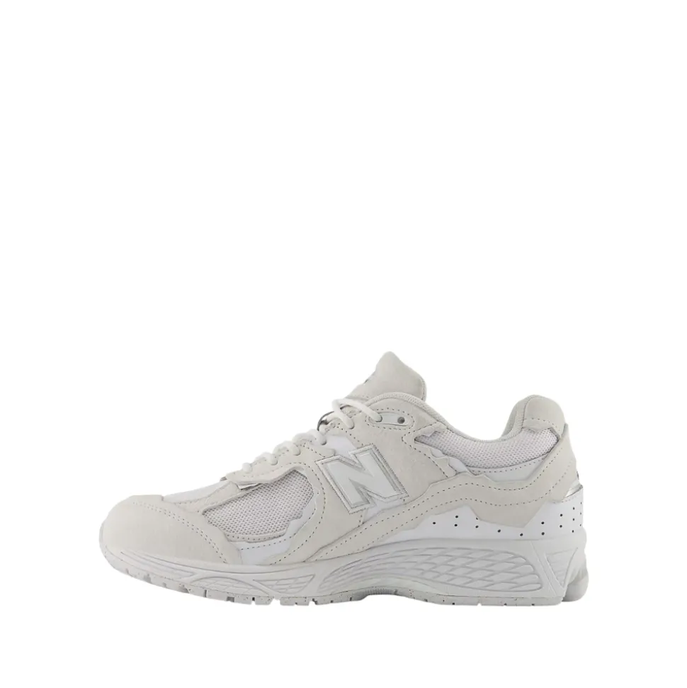 2002R Sneakers
