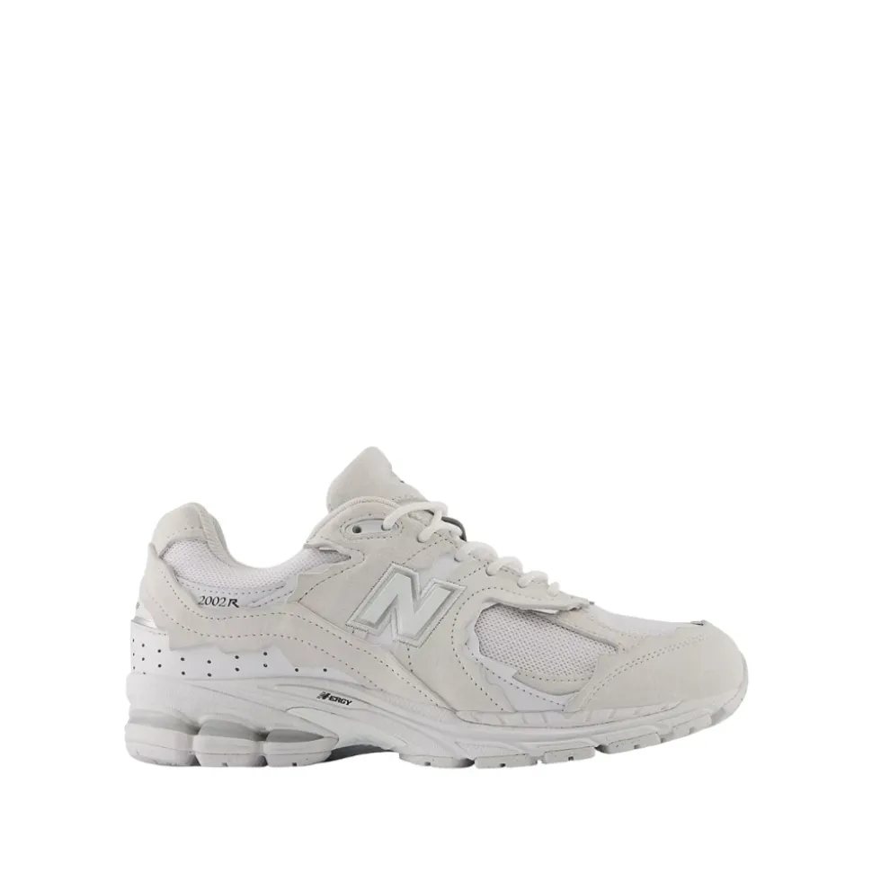 2002R Sneakers