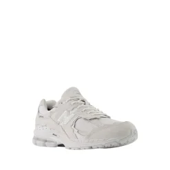 2002R Sneakers