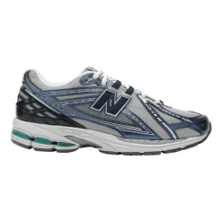 1906R Sneakers