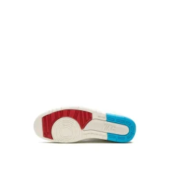 Retro Low `UNC to Chicago` Sneakers